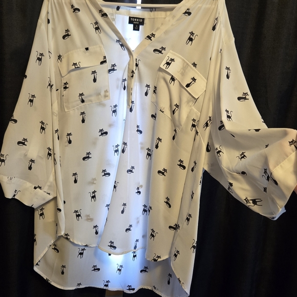 Lot of 3 Torrid Harper tops - Picture 7 of 9